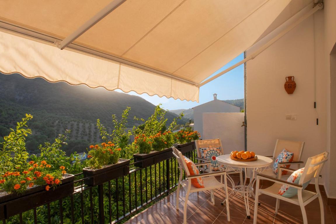 Stunning Home Benamahoma 4 Bed - Sierra Grazalema Экстерьер фото